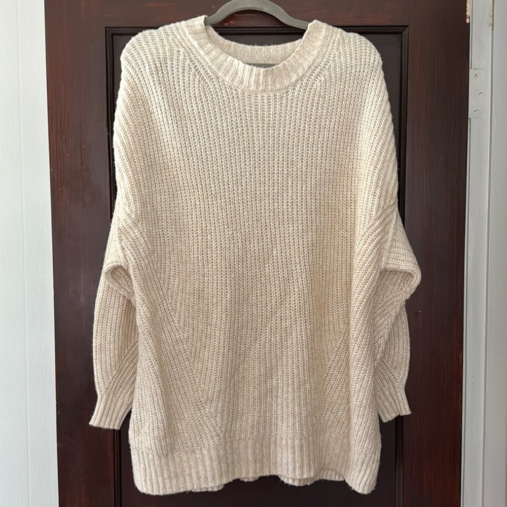 American eagle oversized cream sweater size medium
